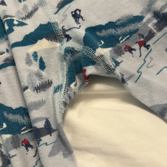 Hanna Andersson Winter Pajamas Sz 6-7 - Picture 6 of 6